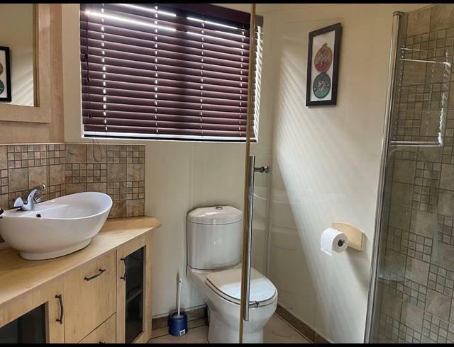 4 BEDROOM HOUSE FOR SALE IN THREE RIVERS EAST